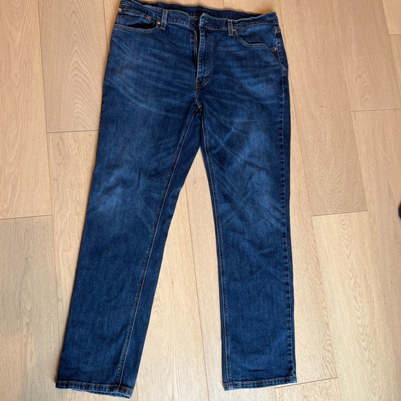 Levi’s 541 Jeans - Picture 2 of 4